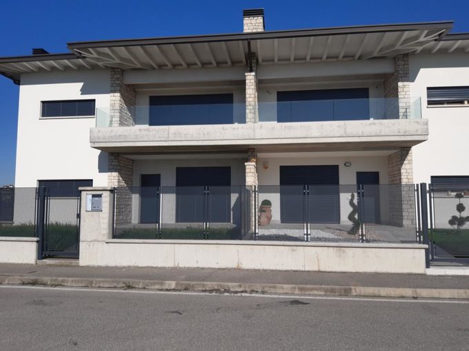 Martinengo – Trilocale al Primo Piano con Terrazzo