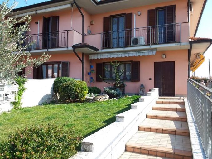 VILLA BIFAMILIARE A MARTINENGO