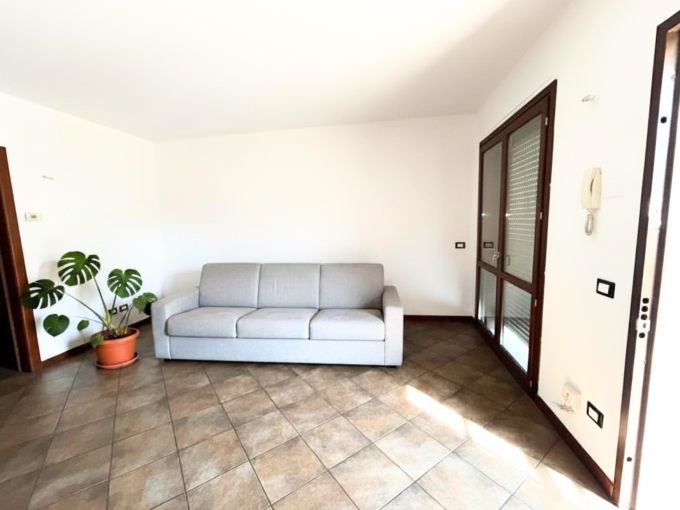 trilocale a fontanella